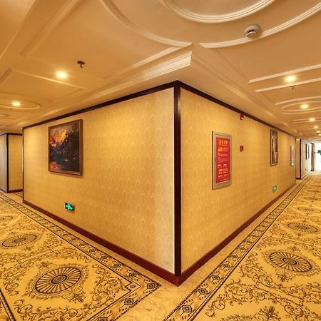 Vienna Hotel Shanghai Happy Valley Songjiang Exteriör bild