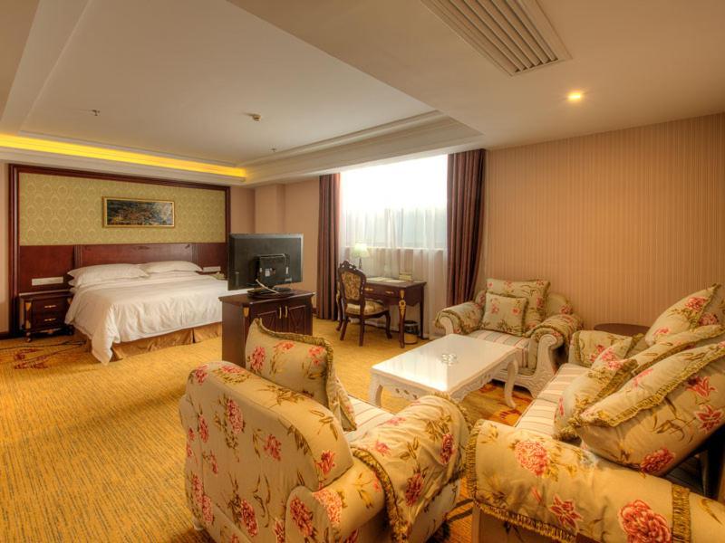 Vienna Hotel Shanghai Happy Valley Songjiang Exteriör bild