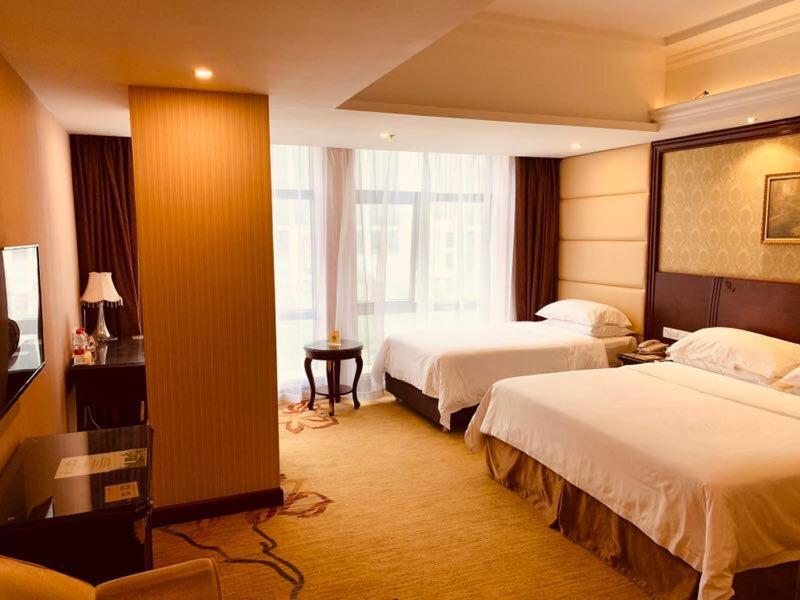 Vienna Hotel Shanghai Happy Valley Songjiang Exteriör bild